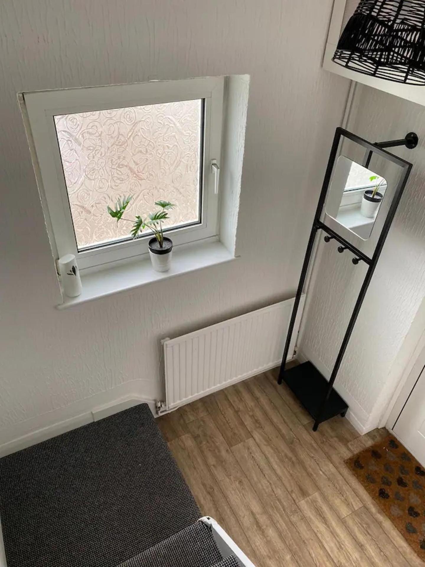 2 Bed-Sleeps 4-Sea View-Pet Friendly-Parking Apartman Llanelli Kültér fotó