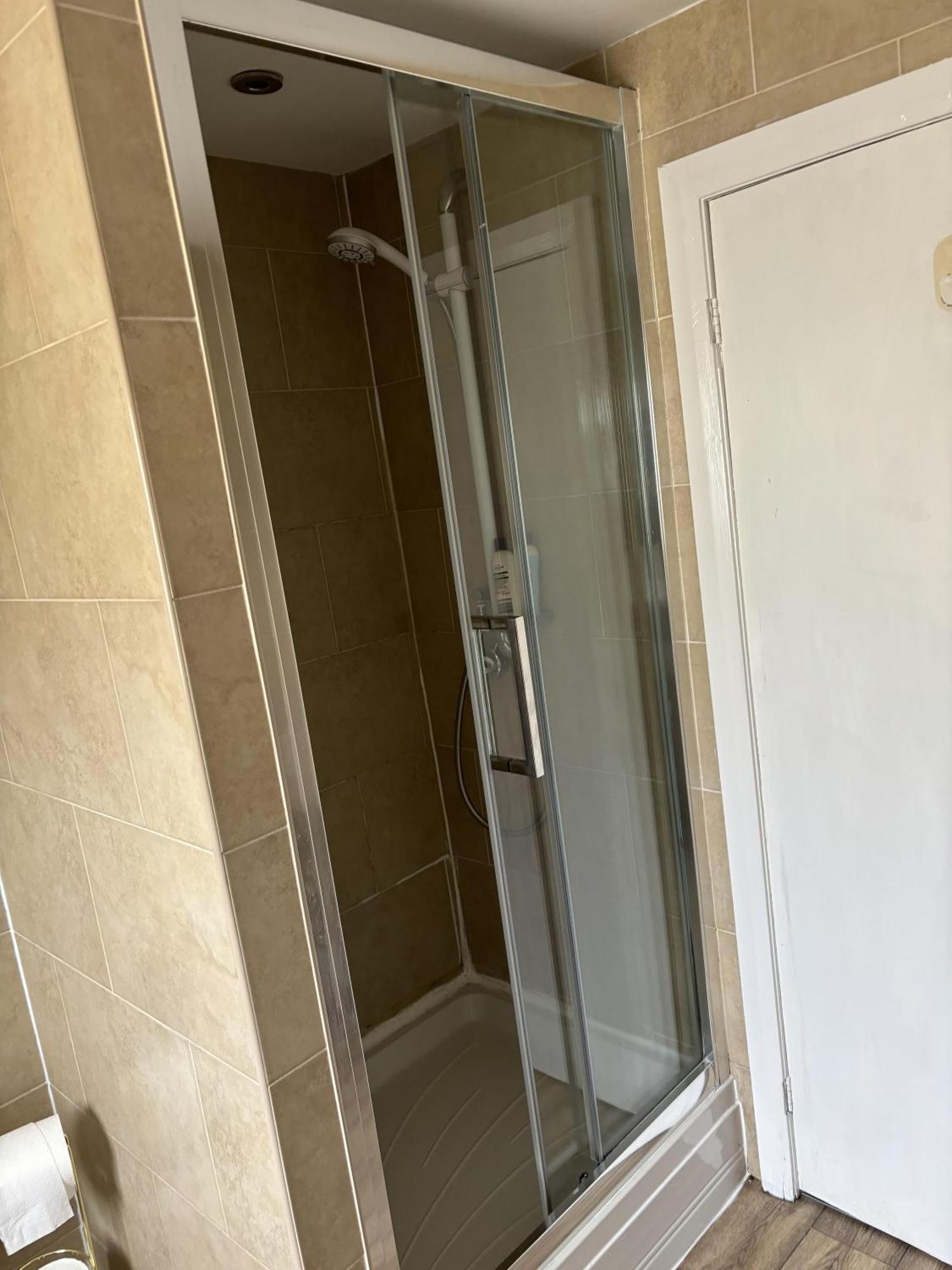 2 Bed-Sleeps 4-Sea View-Pet Friendly-Parking Apartman Llanelli Kültér fotó
